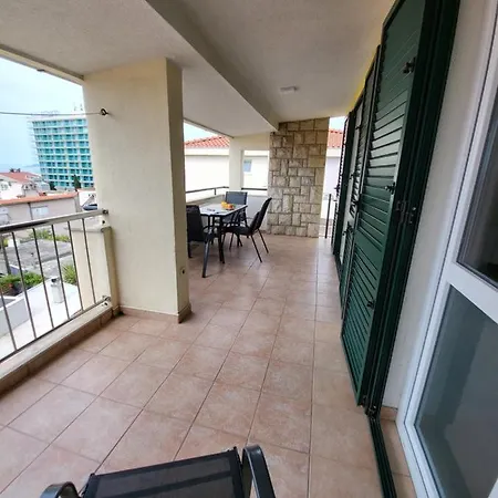 Luce Apartment