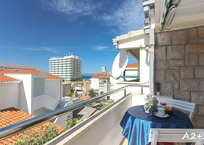 Luce Appartamento Makarska